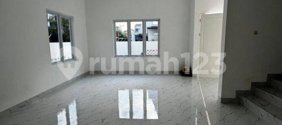 3 bedrooms House in Jakarta, Indonesia No. 2456 5