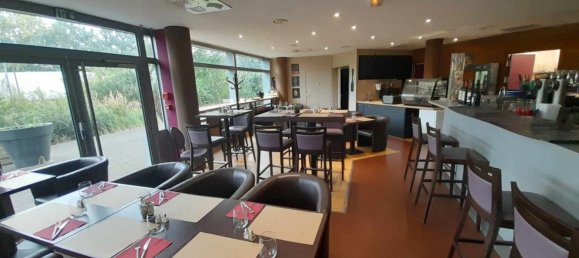 148m² Commercial property in Villeneuve-d'Ascq, France No. 246828 2