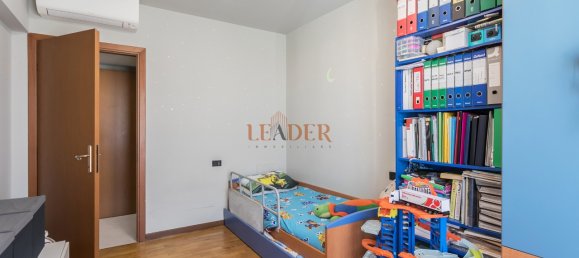 3 rooms Apartment in Orio al Serio, Italy No. 9386 15