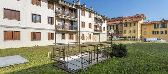 3 rooms Apartment in Orio al Serio, Italy No. 9386 28