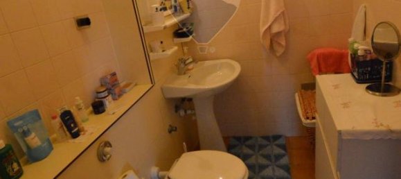 5 rooms Apartment in Savona, Italy No. 38761 32