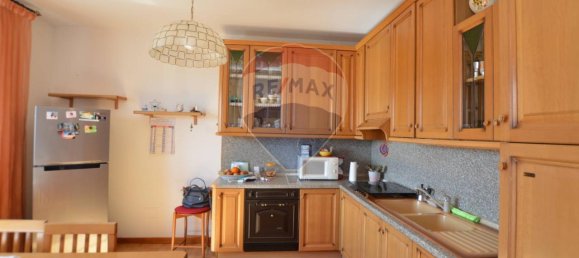 5 rooms Apartment in Savona, Italy No. 38761 3