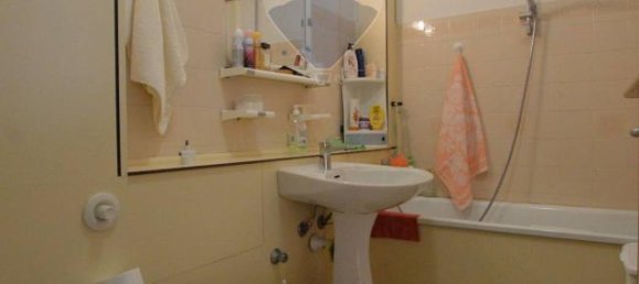 5 rooms Apartment in Savona, Italy No. 38761 35