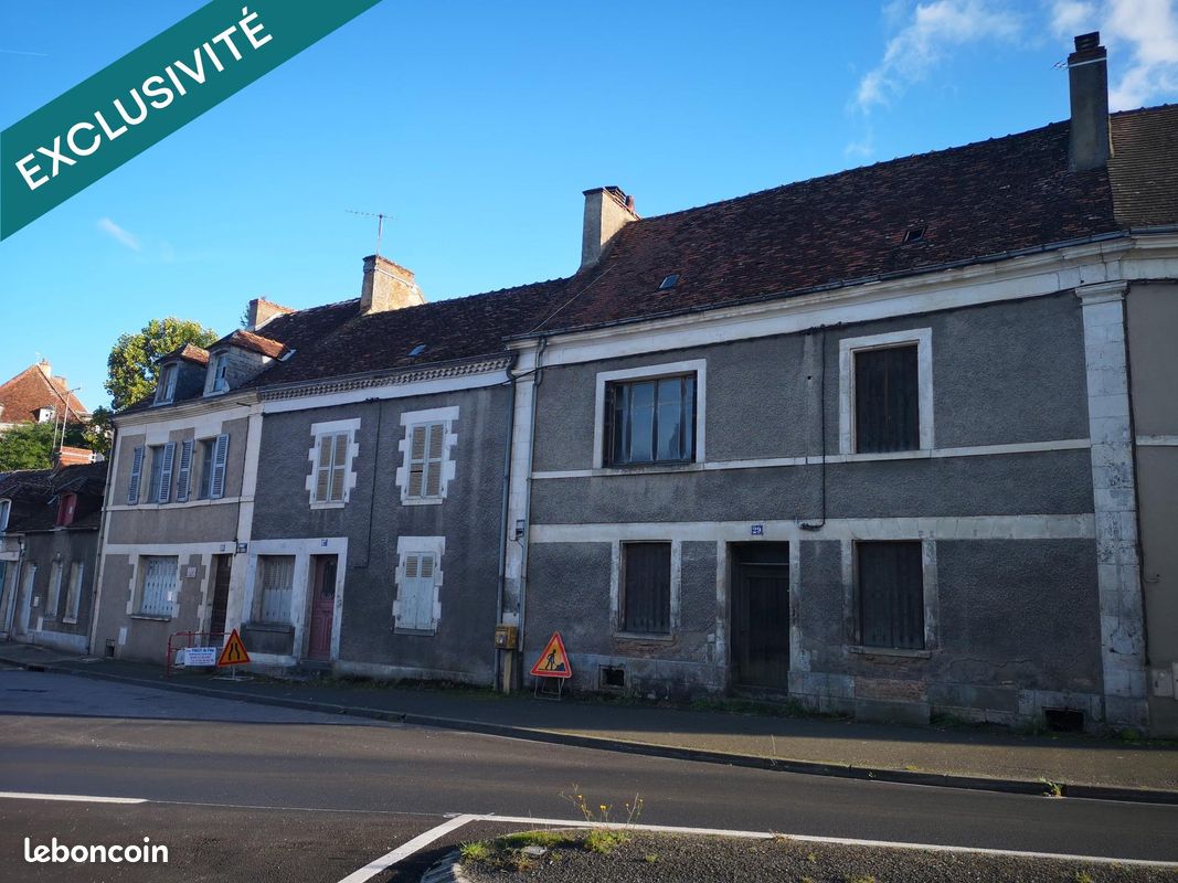 Adosado de 3 dormitorios en Le Blanc, France No. 266074