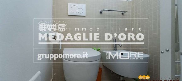 5 bedrooms Apartment in Modena, Italy No. 326395 16