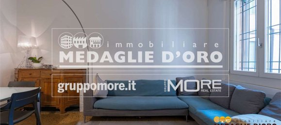 5 bedrooms Apartment in Modena, Italy No. 326395 3