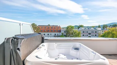 Квартира с 5 комнатами в Мёдлинг, Австрия № 136561