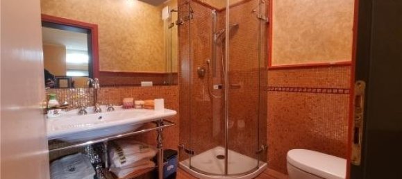 7-salle Appartement à Impruneta, Italy No. 32757 17