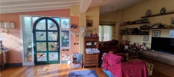 7-salle Appartement à Impruneta, Italy No. 32757 6