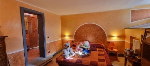 7-salle Appartement à Impruneta, Italy No. 32757 16