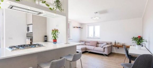 3 Schlafzimmer Wohnung in Florence, Italy, Nr. 379042 7