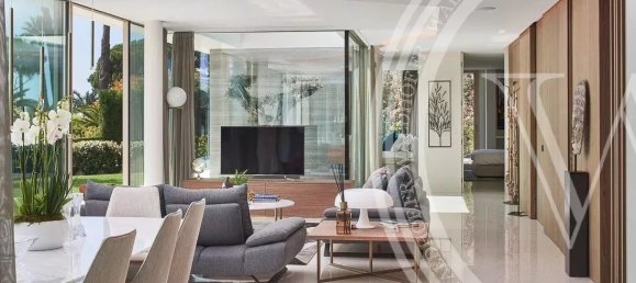 5 bedrooms Villa in Cannes, France No. 246468 6