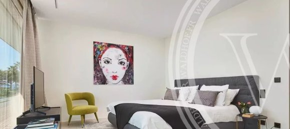 5 bedrooms Villa in Cannes, France No. 246468 13