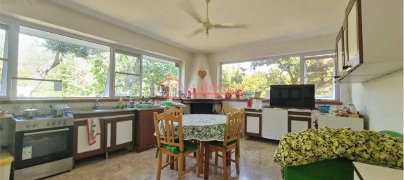 4 bedrooms Villa in Trani, Italy No. 272295 3