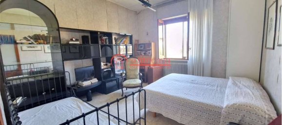 4 bedrooms Villa in Trani, Italy No. 272295 8