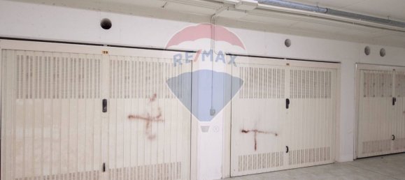 1-Zimmer Garage in Chiaravalle, Italy, Nr. 311671 8