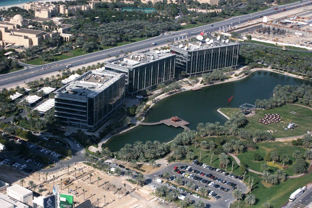 9290m² Building in Dubai, UAE No. 8971