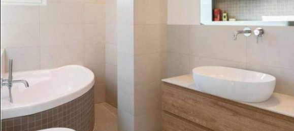 2 rooms Apartment in Florence, Italy No. 38550 11