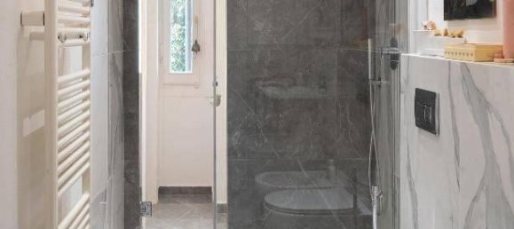 2 rooms Apartment in Florence, Italy No. 38550 12