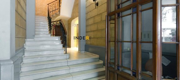 Apartamento de 3 dormitorios en Eixample, Spain No. 26166 13