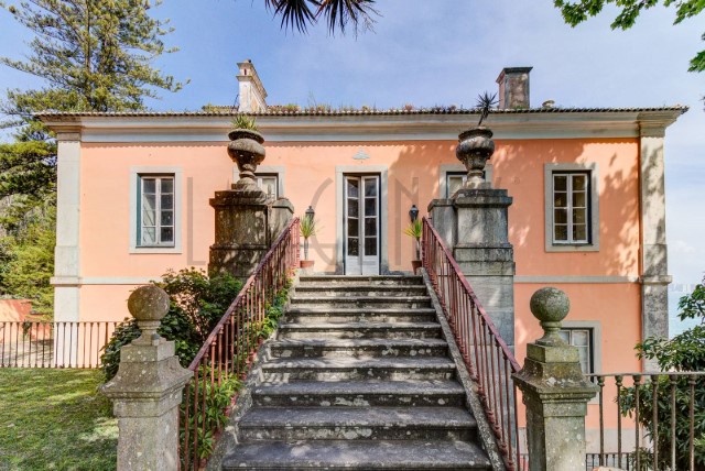 7 bedrooms Castles in Oeiras, Portugal No. 106048