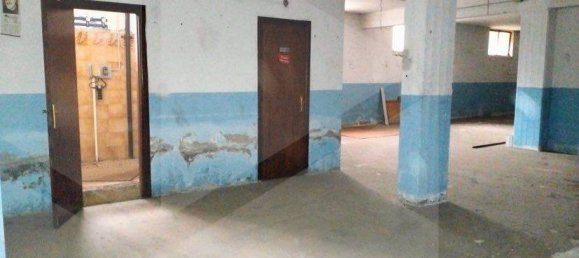 Almacén de 5 habitaciónes en San Severo, Italy No. 28073 9