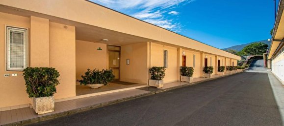 Apartamento de 2 habitaciónes en Ospedaletti, Italy No. 37579 20