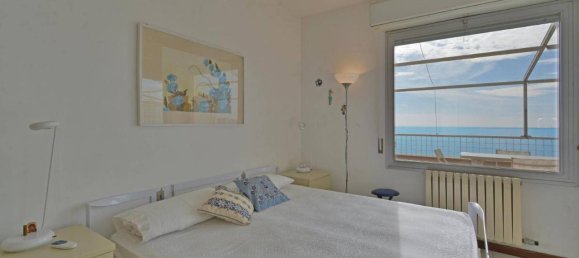 Apartamento de 2 habitaciónes en Ospedaletti, Italy No. 37579 27
