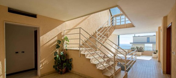 Apartamento de 2 habitaciónes en Ospedaletti, Italy No. 37579 21