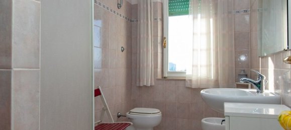 7 rooms House in Alviano, Italy No. 131721 27