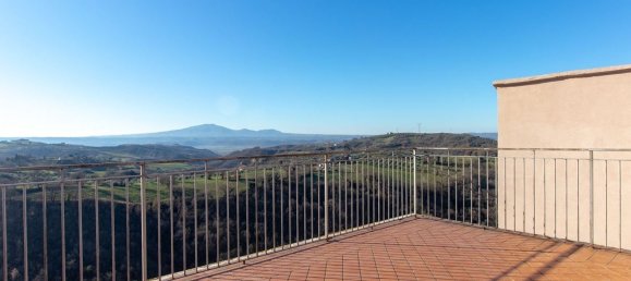 7 rooms House in Alviano, Italy No. 131721 6