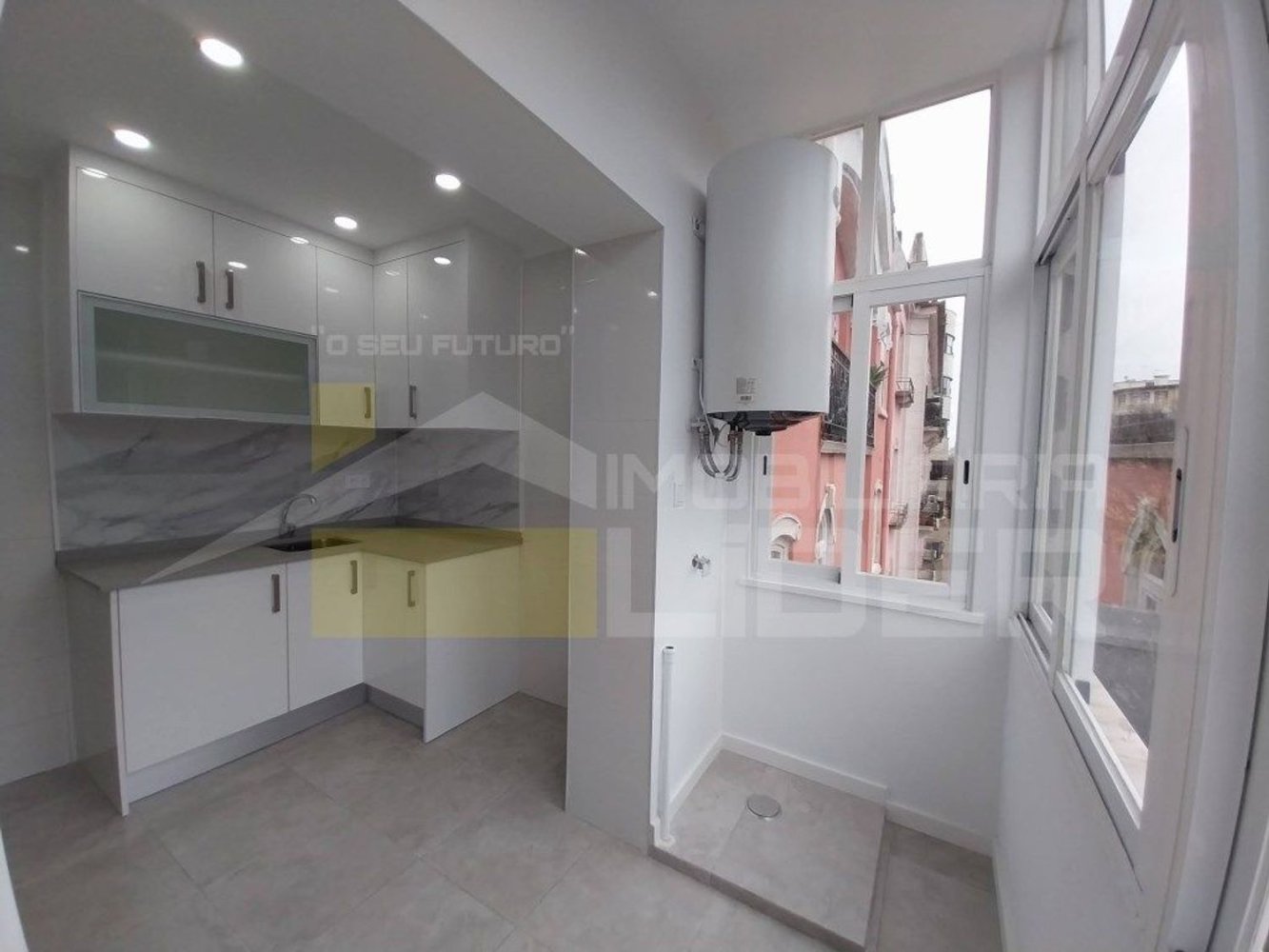 Studio in Lisbon, Portugal No. 151961