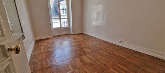 Villa de 3 dormitorios en Blois, France No. 94607 9