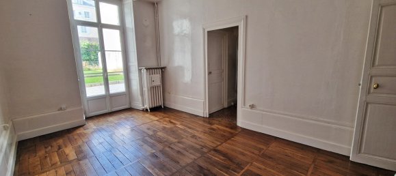 Villa de 3 dormitorios en Blois, France No. 94607 3