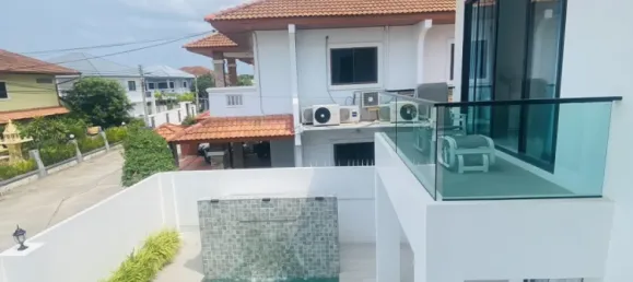 Casa de 5 dormitorios en Pattaya, Thailand No. 71790 21