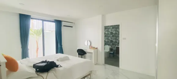 Casa de 5 dormitorios en Pattaya, Thailand No. 71790 16