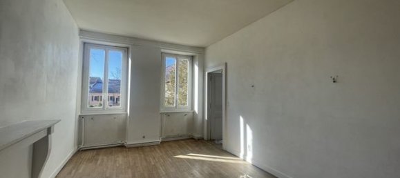 1 bedroom Apartment in Pontarlier, France No. 301808 2