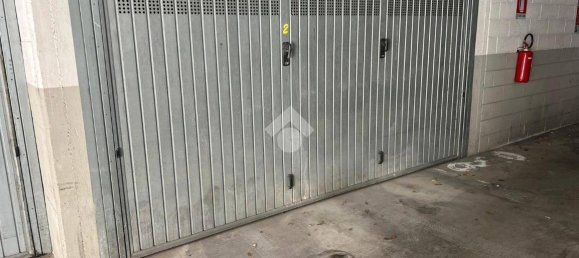  مرآب في Caravaggio, Italy 42متر مربع رقم 348613 3