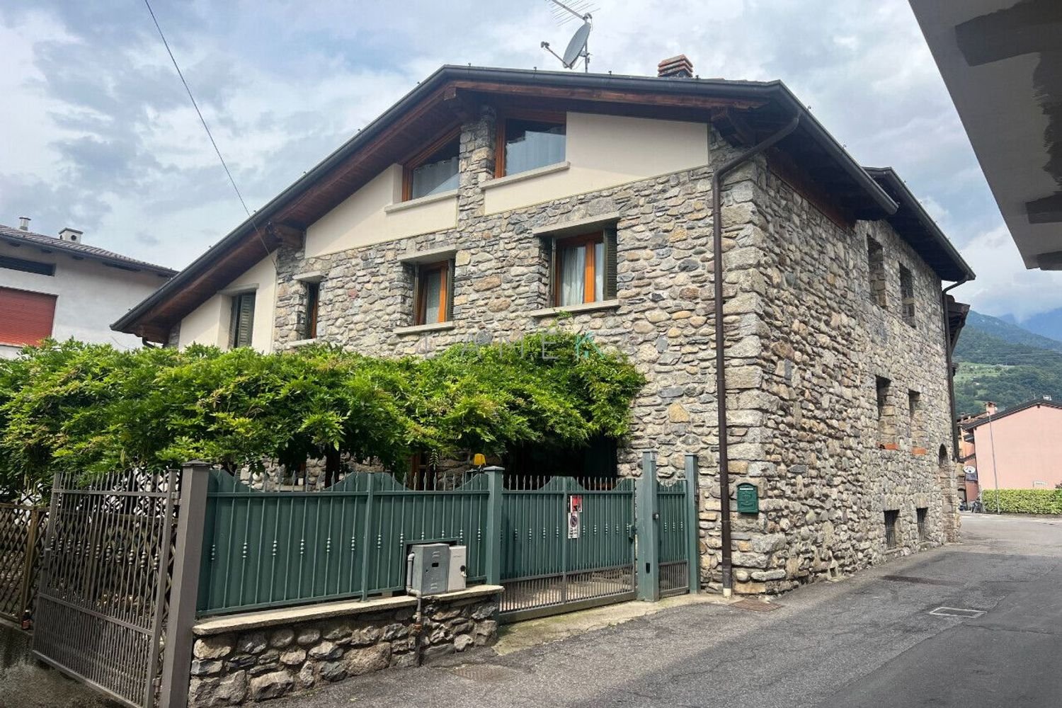 Здание 177м² в Чивидате Камуно, Италия № 301627