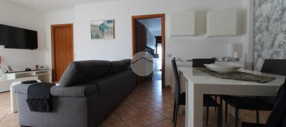 4 rooms Apartment in Montalto Uffugo, Italy No. 24432 8