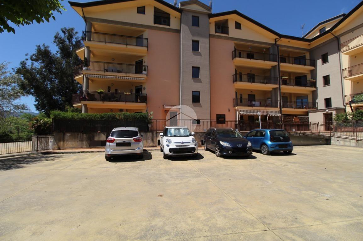 4 rooms Apartment in Montalto Uffugo, Italy No. 24432