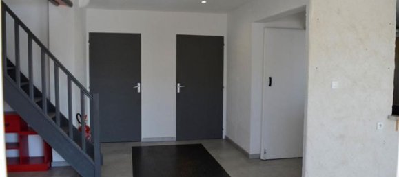 Apartamento de 5 habitaciónes en Brionne, France No. 353365 3