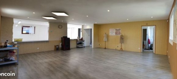 Apartamento de 5 habitaciónes en Brionne, France No. 353365 4