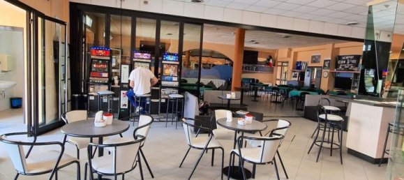 Gewerbliche Immobilie in Pesaro, Italy 540m², Nr. 326174 19