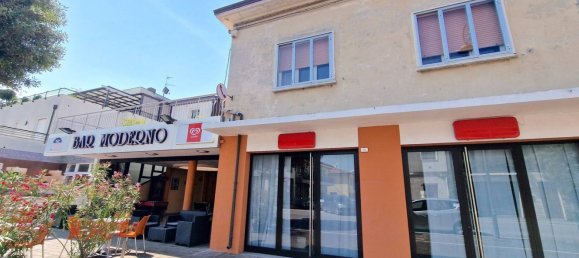 Gewerbliche Immobilie in Pesaro, Italy 540m², Nr. 326174 26