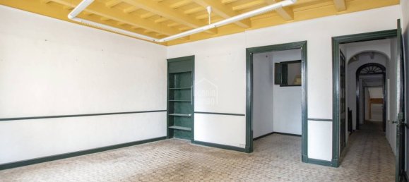 420m² Commercial property in Mahon, Spain No. 5174 10