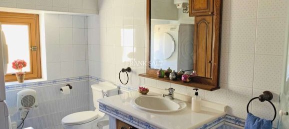 2 غرف نوم طابقين في Qrendi, Malta رقم 6612 20