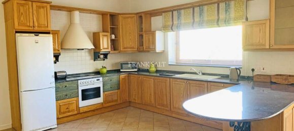 2 غرف نوم طابقين في Qrendi, Malta رقم 6612 3