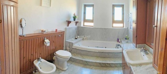 2 غرف نوم طابقين في Qrendi, Malta رقم 6612 18