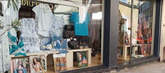 Коммерческая недвижимость 45м² в Мартиг, Франция № 294226 2